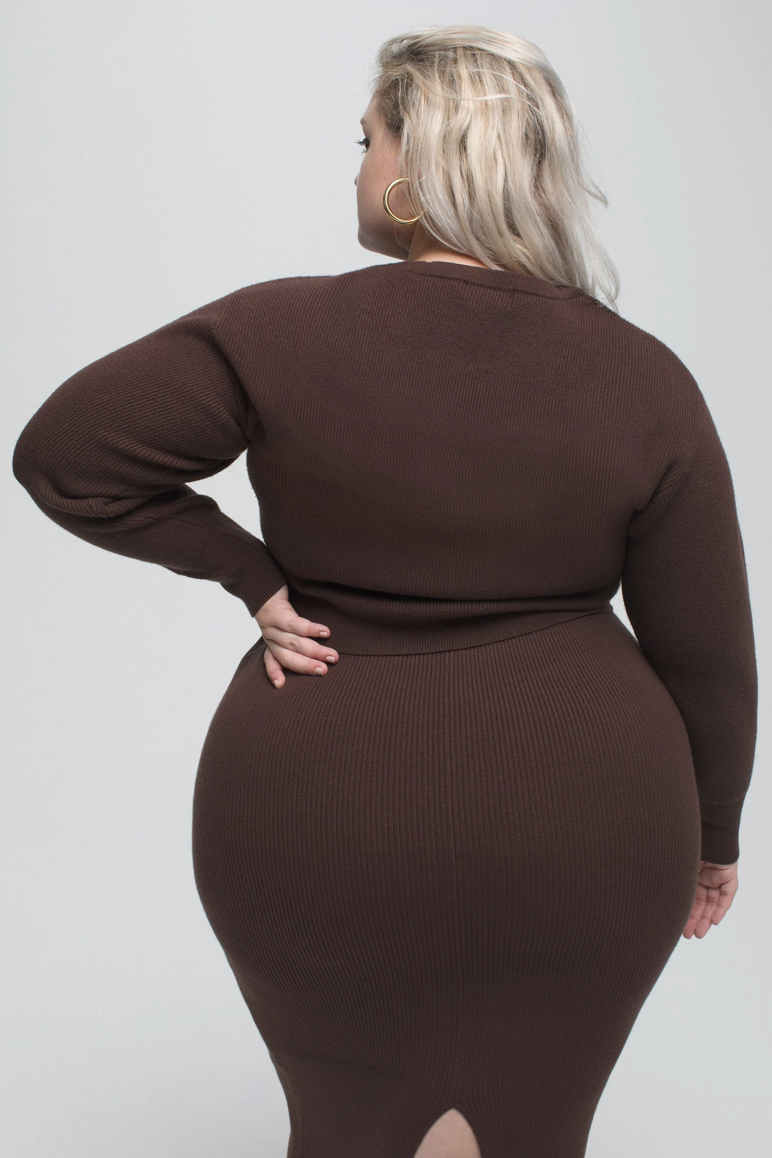 LACE UP SWEATER | CHOCOLATE003